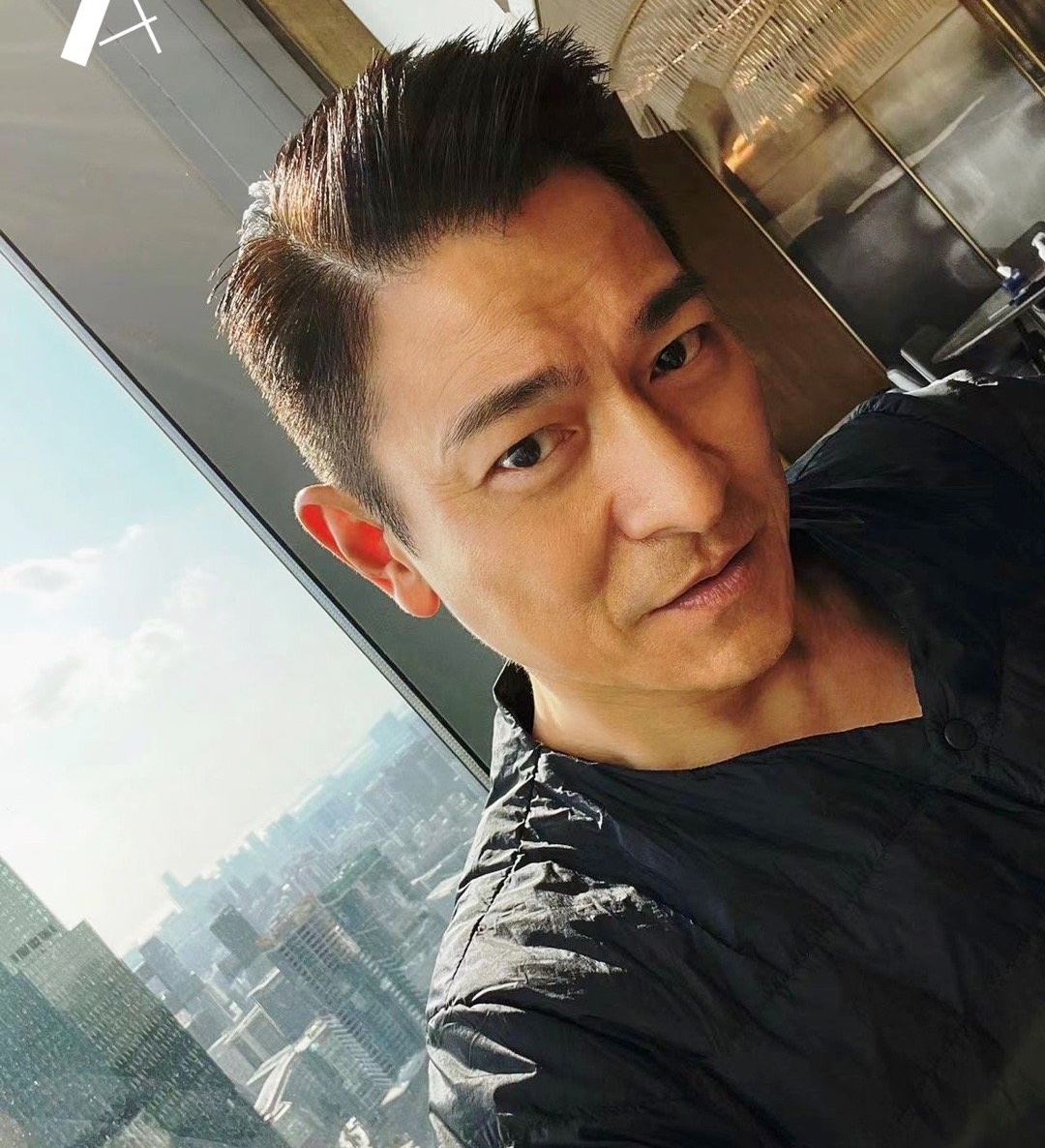 Luu Duc Hoa bi go quang cao anh 1