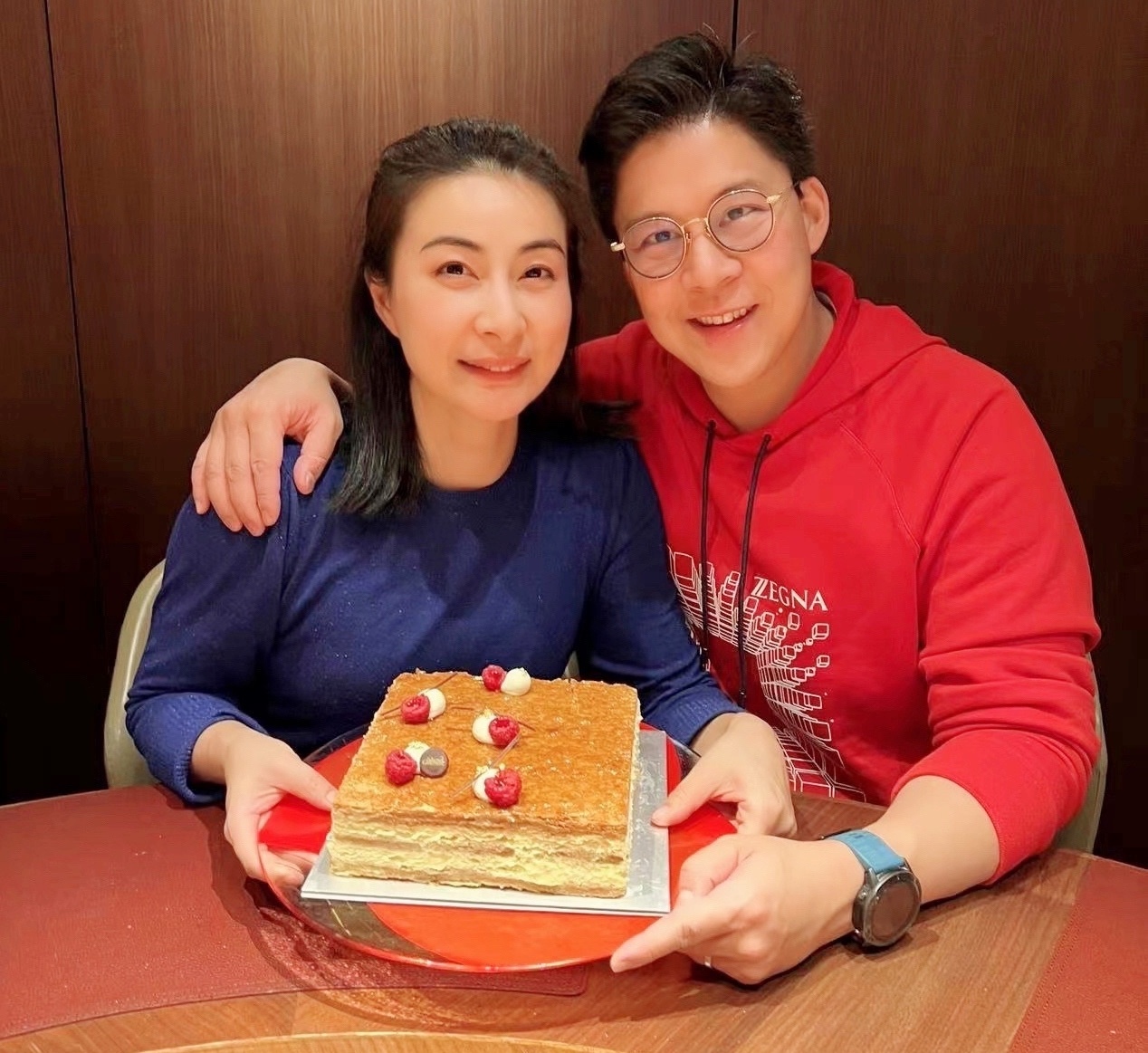 Quach Bich Dinh duoc thuong khi sinh con anh 21