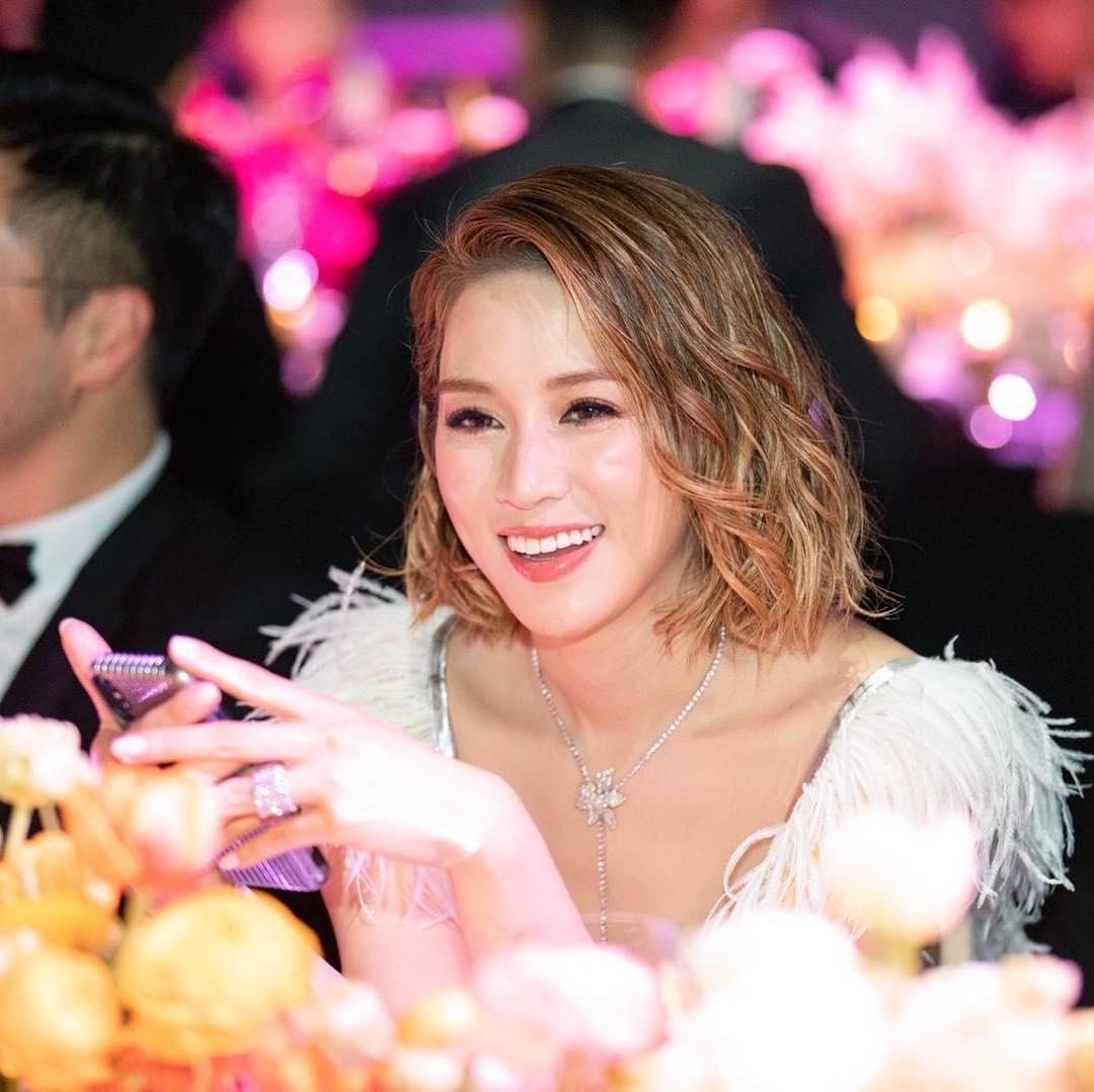 Quach Bich Dinh duoc thuong khi sinh con anh 11