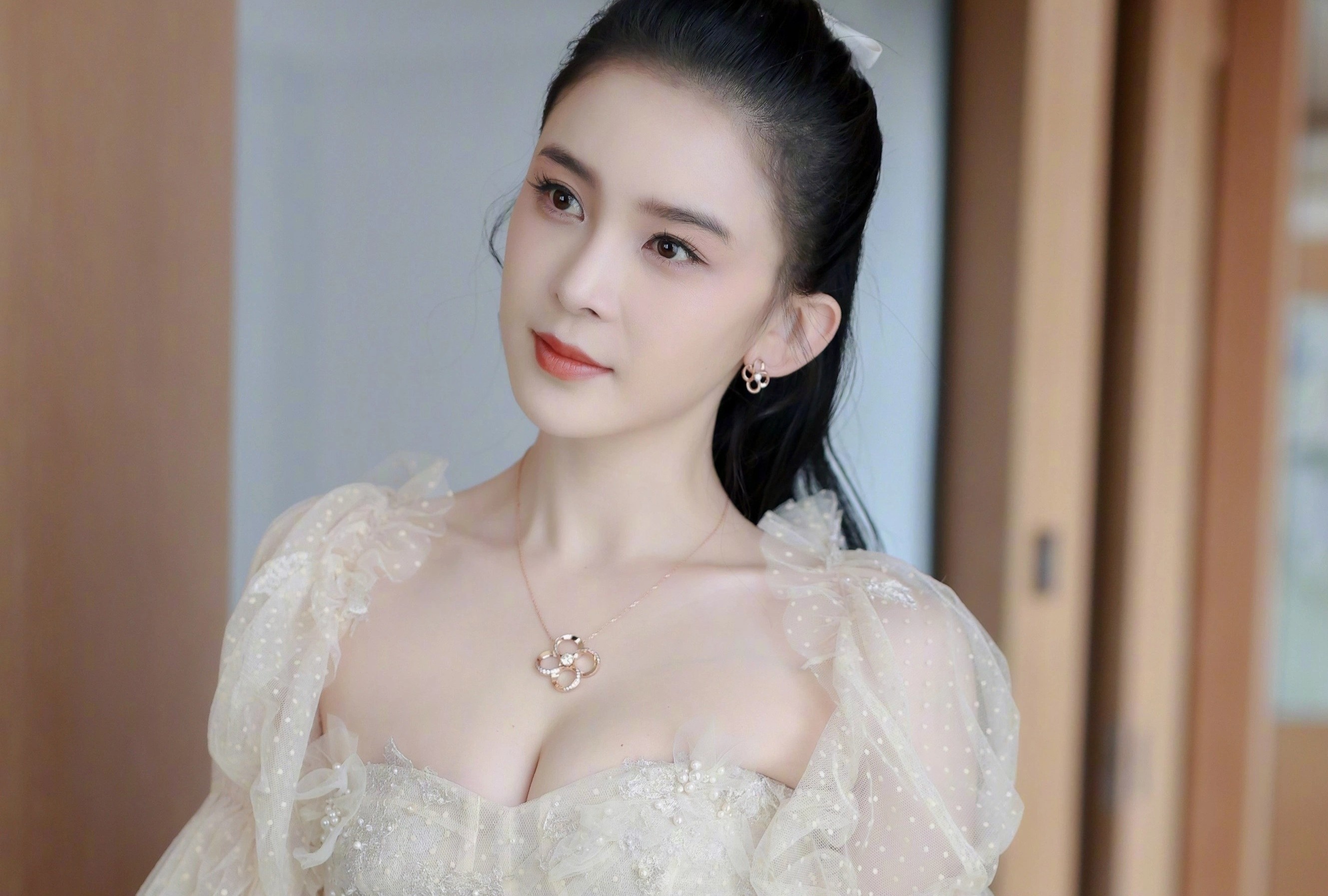 Nu dien vien Trieu Anh Tu mat diem vi chieu tro hinh anh