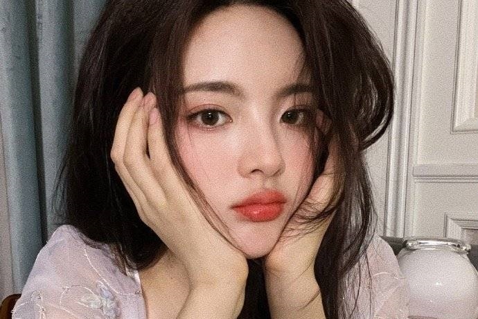 Than tien ty ty the he moi lai gay tranh cai hinh anh