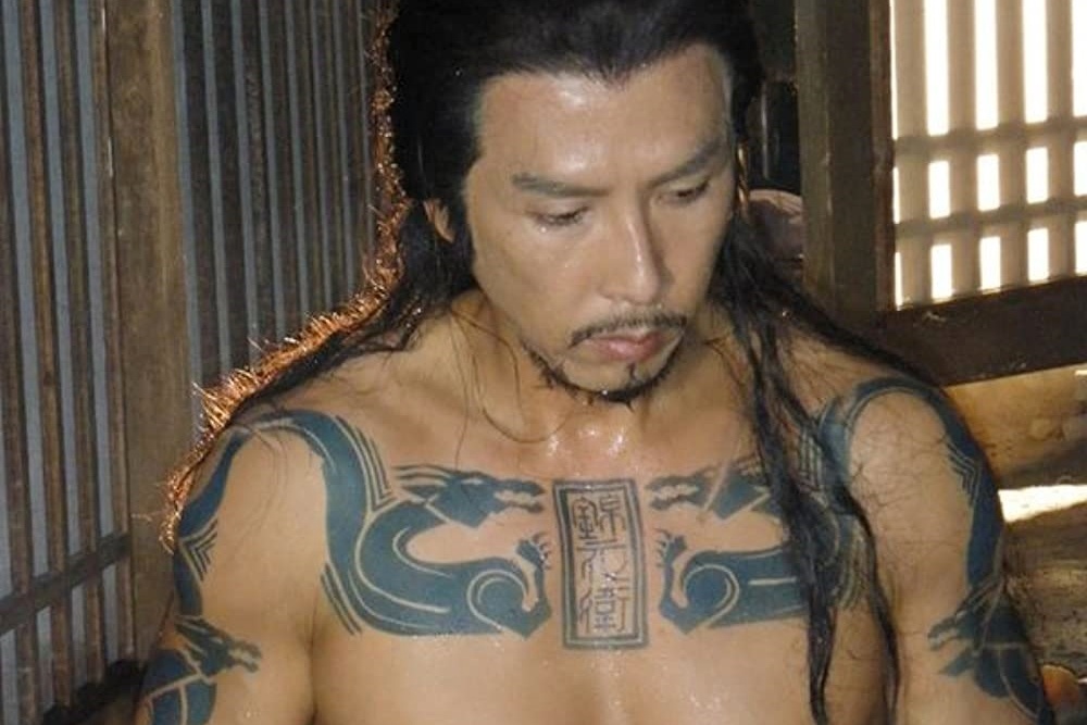 Chan Tu Dan co the mac sai lam hinh anh