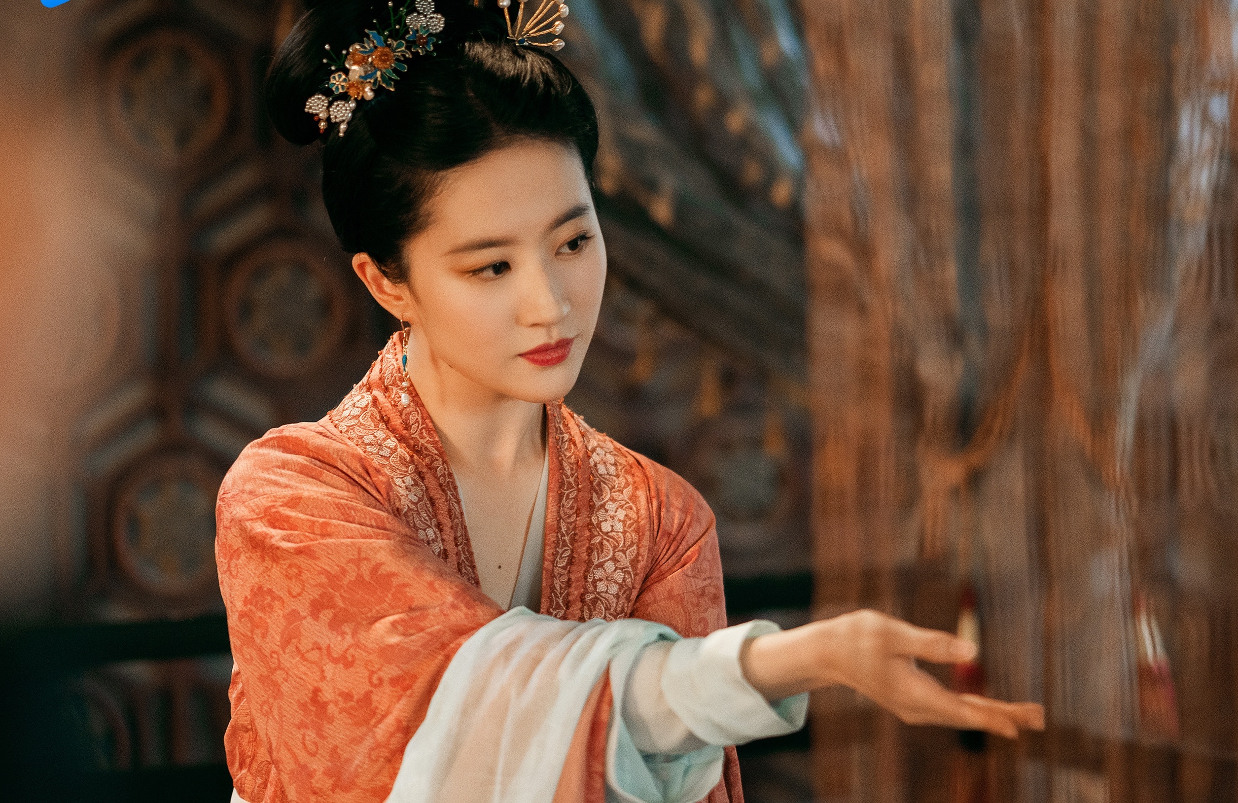 Luu Diec Phi mong hoa luc anh 7