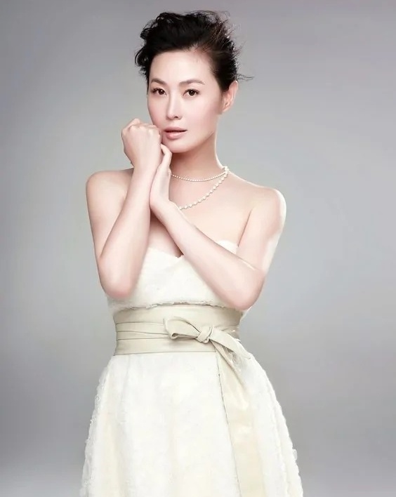 Phan Kim Lien Vuong Tu Y anh 10