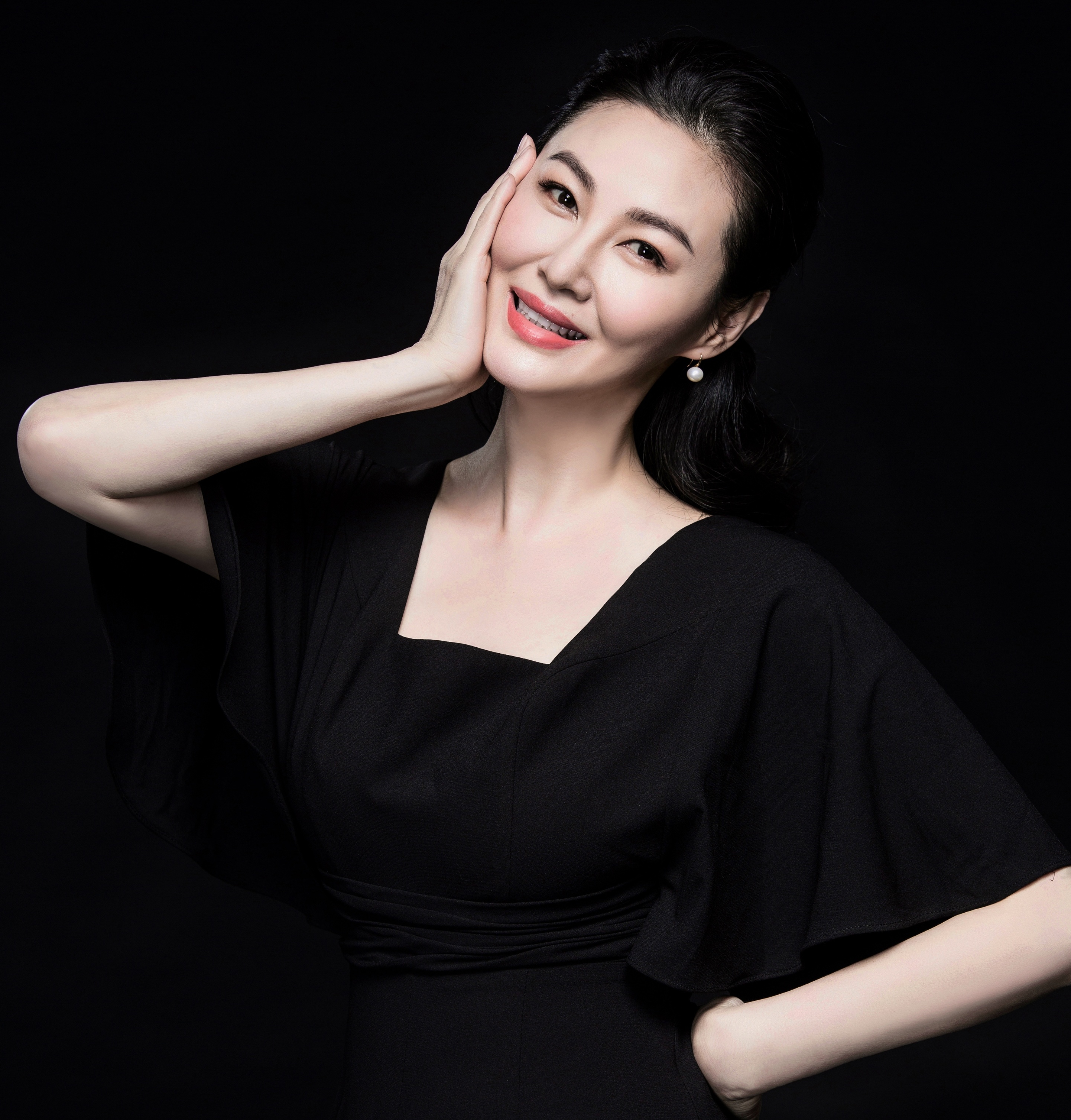 Phan Kim Lien Vuong Tu Y anh 1