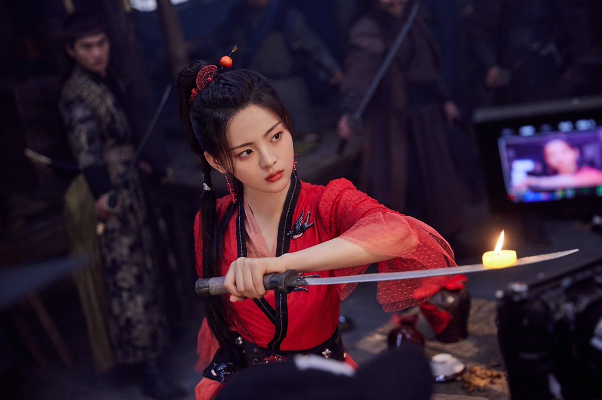 Luan anh hung ai xung anh hung anh 1