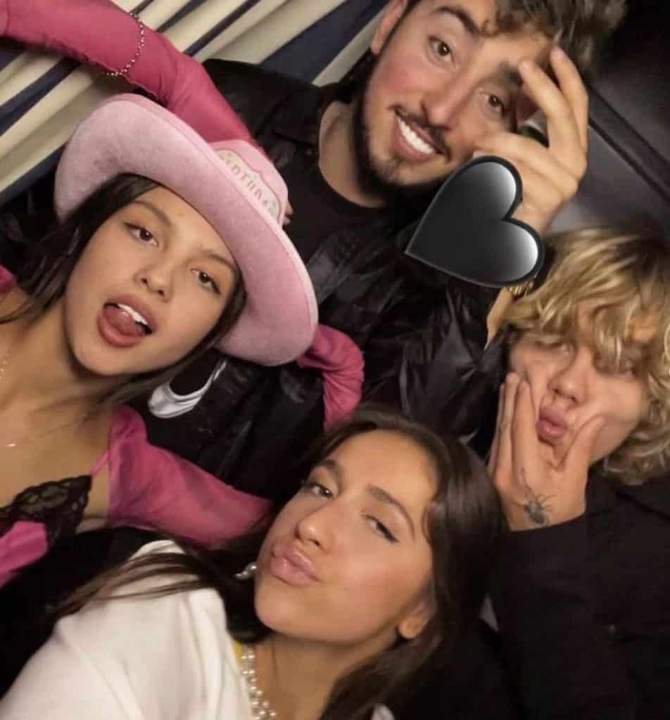 Olivia Rodrigo hẹn hò ảnh 3 Olivia Rodrigo hen ho anh 3