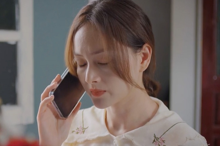 Hong Dang chi xuat hien qua giong noi o 'Thuong ngay nang ve' hinh anh