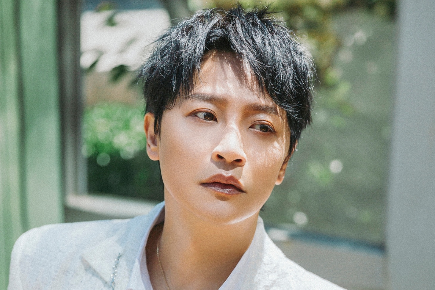 Tran Chi Bang an mac phan cam anh 6