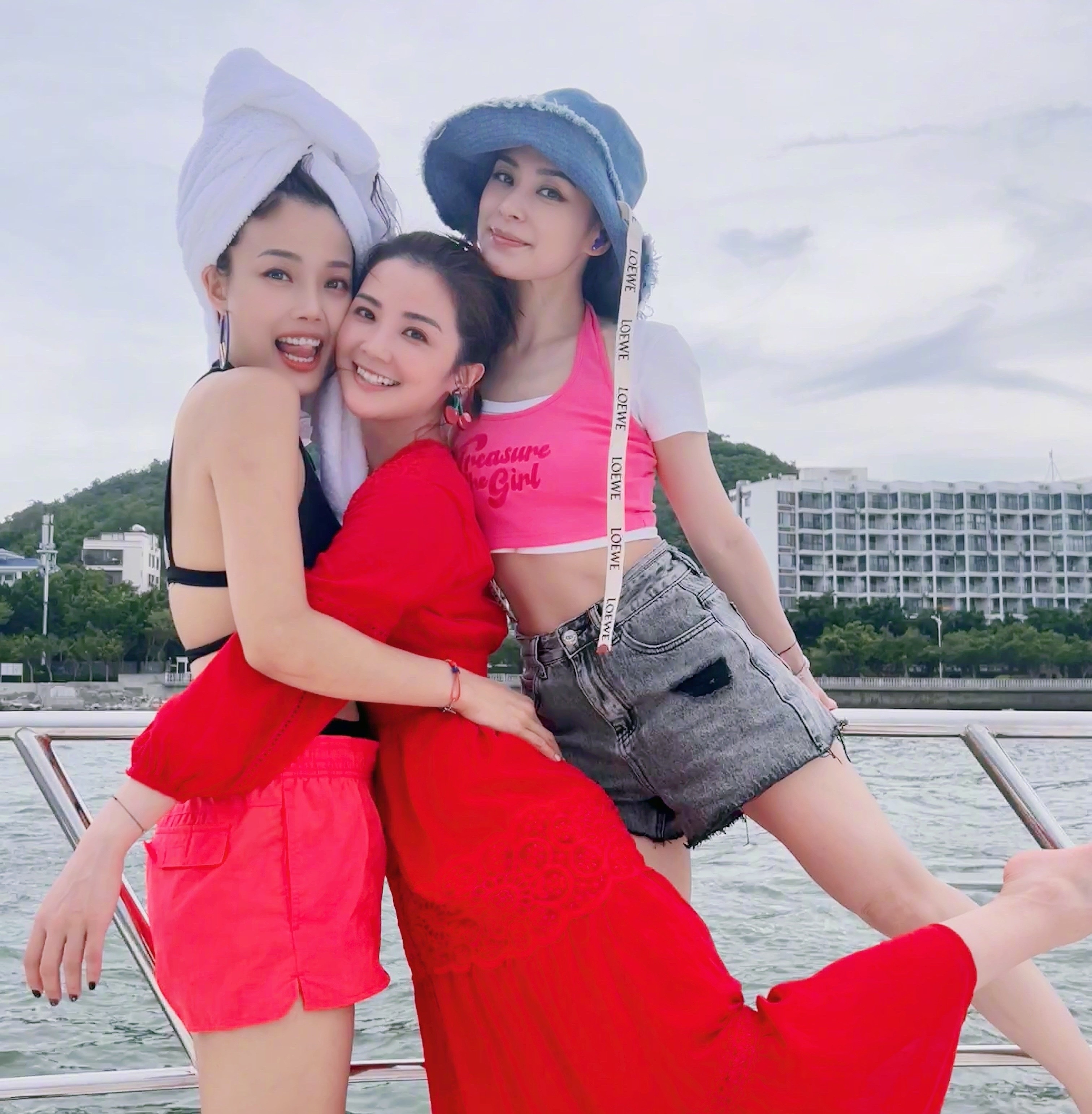 Chung Hân Đồng gầy ảnh 2 Chung Han Dong gay anh 2