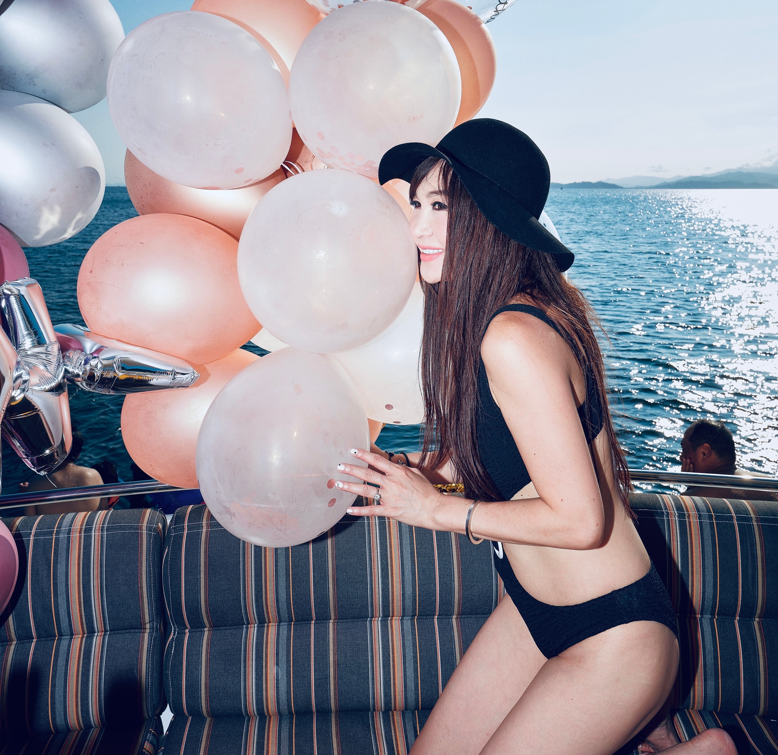 sac voc on bich ha anh 2