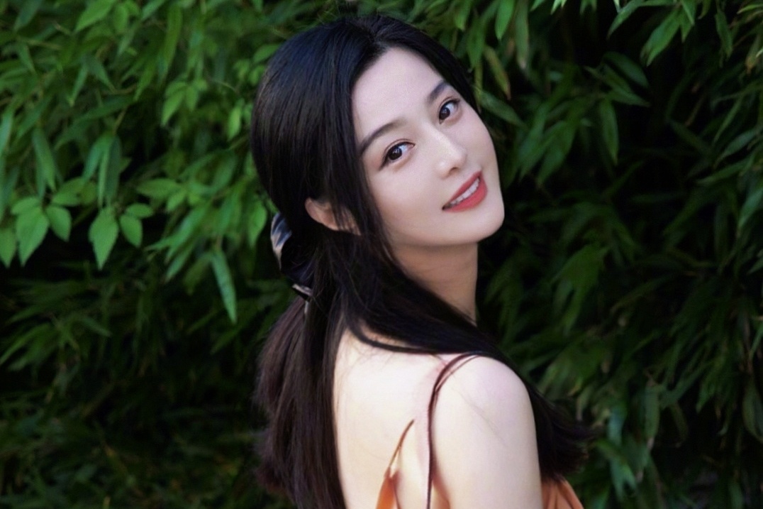 Pham Bang Bang 41 tuoi nhung duoc khen tre nhu 20 hinh anh