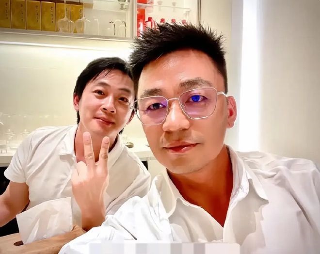 vua hài Trung Quốc Vương Bảo Cường phẫu thuật thẩm mỹ ảnh 1 vua hai Trung Quoc Vuong Bao Cuong phau thuat tham my anh 1