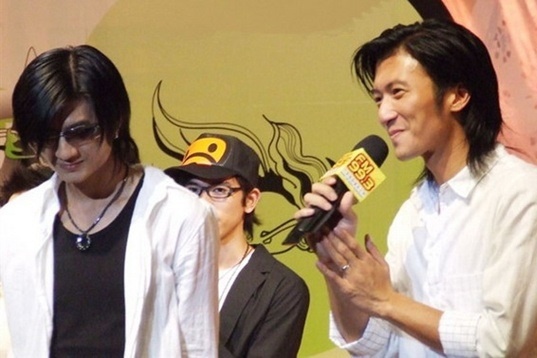 ban sao Ta Dinh Phong song sung tuc anh 2