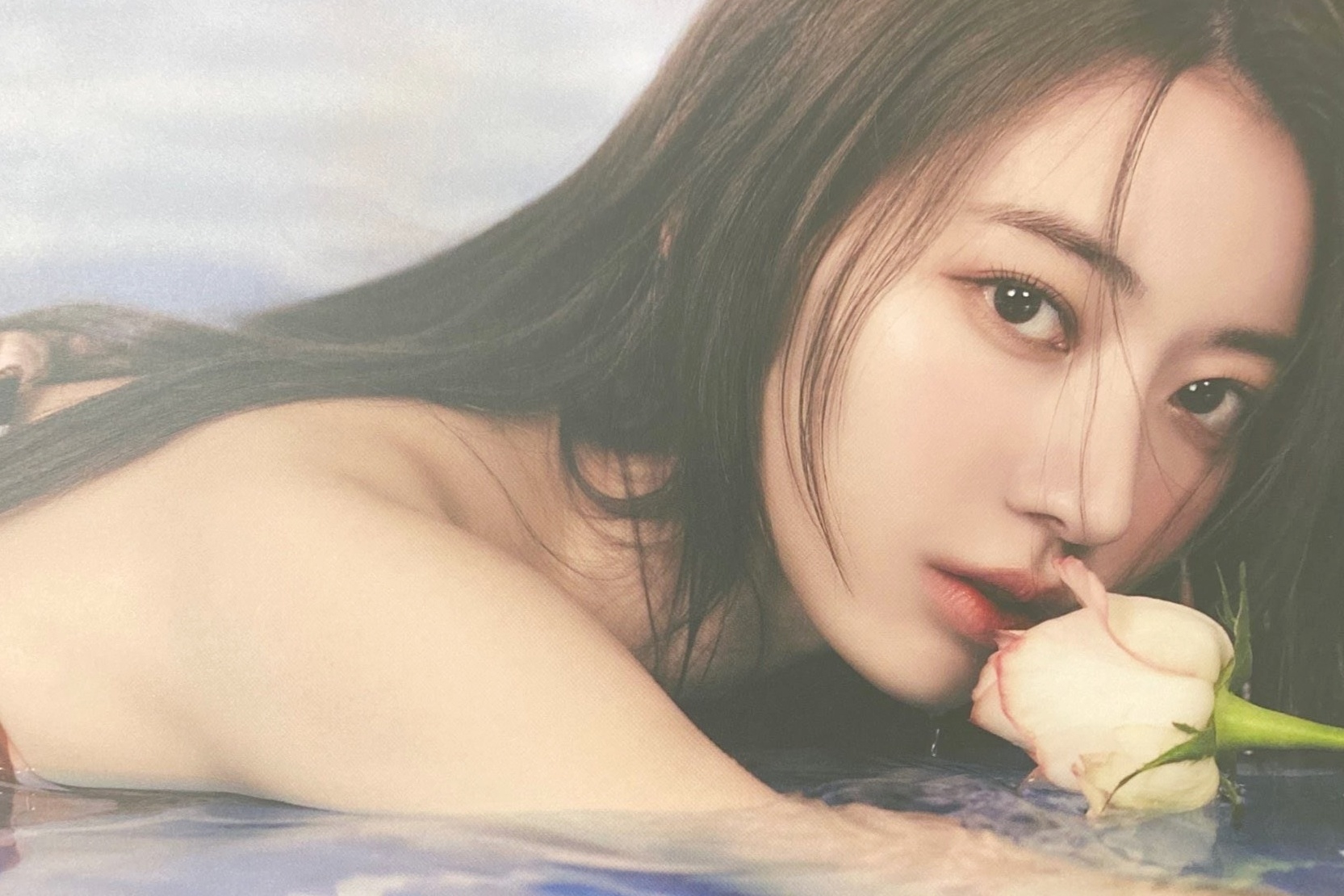 Nu ca si Sakura lo so vi bi bat nat tren mang hinh anh