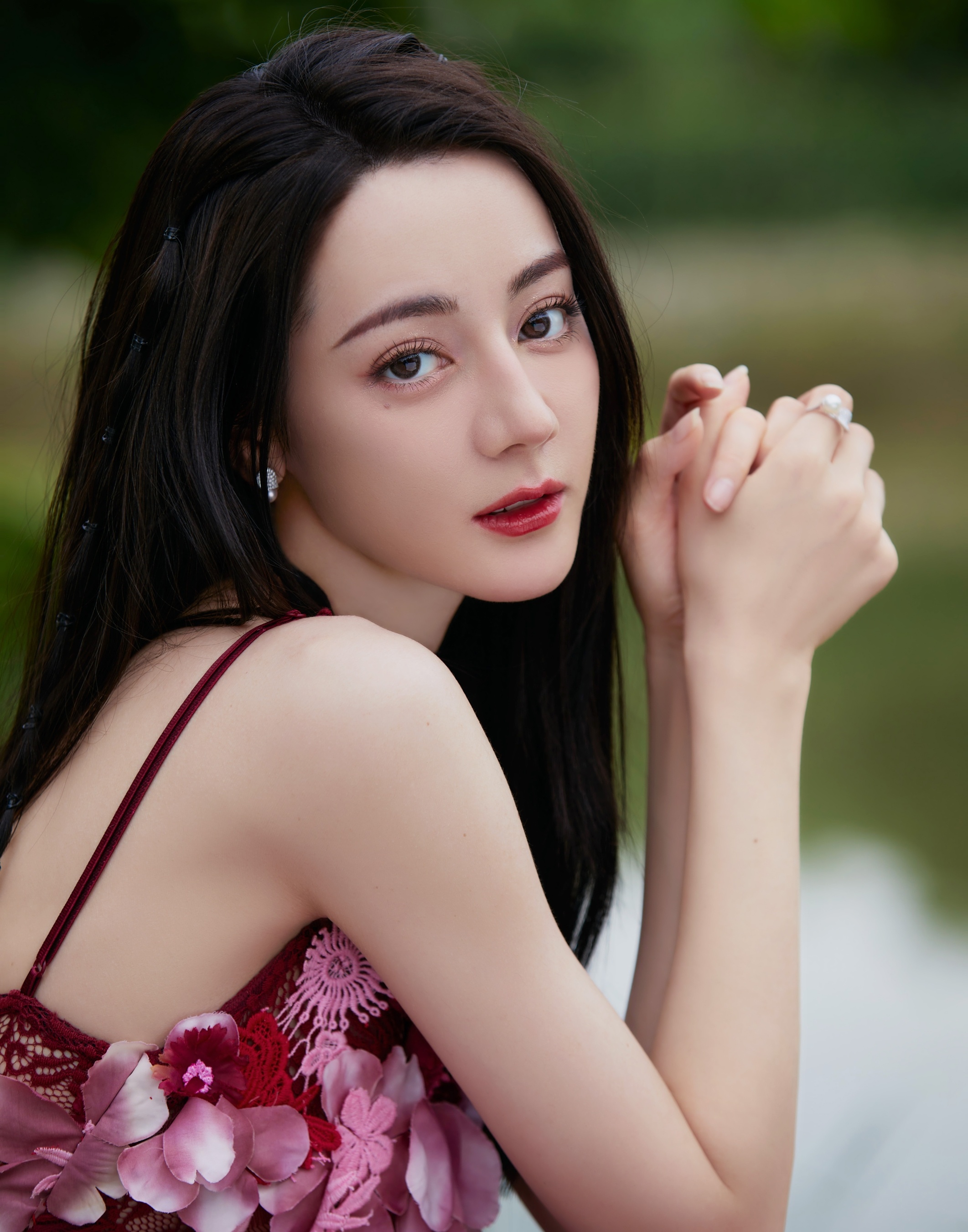 Trieu Lo Tu doi thu cua Dich Le Nhiet Ba anh 2