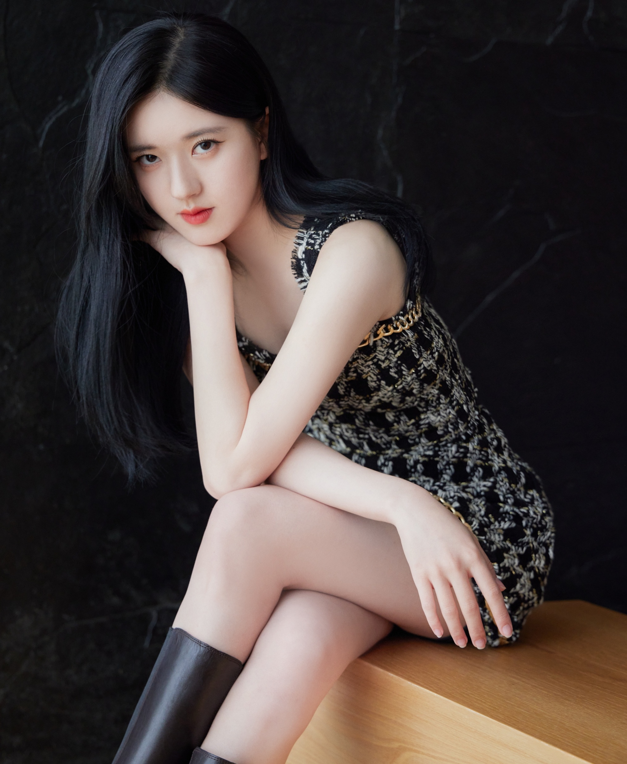 Trieu Lo Tu doi thu cua Dich Le Nhiet Ba anh 13