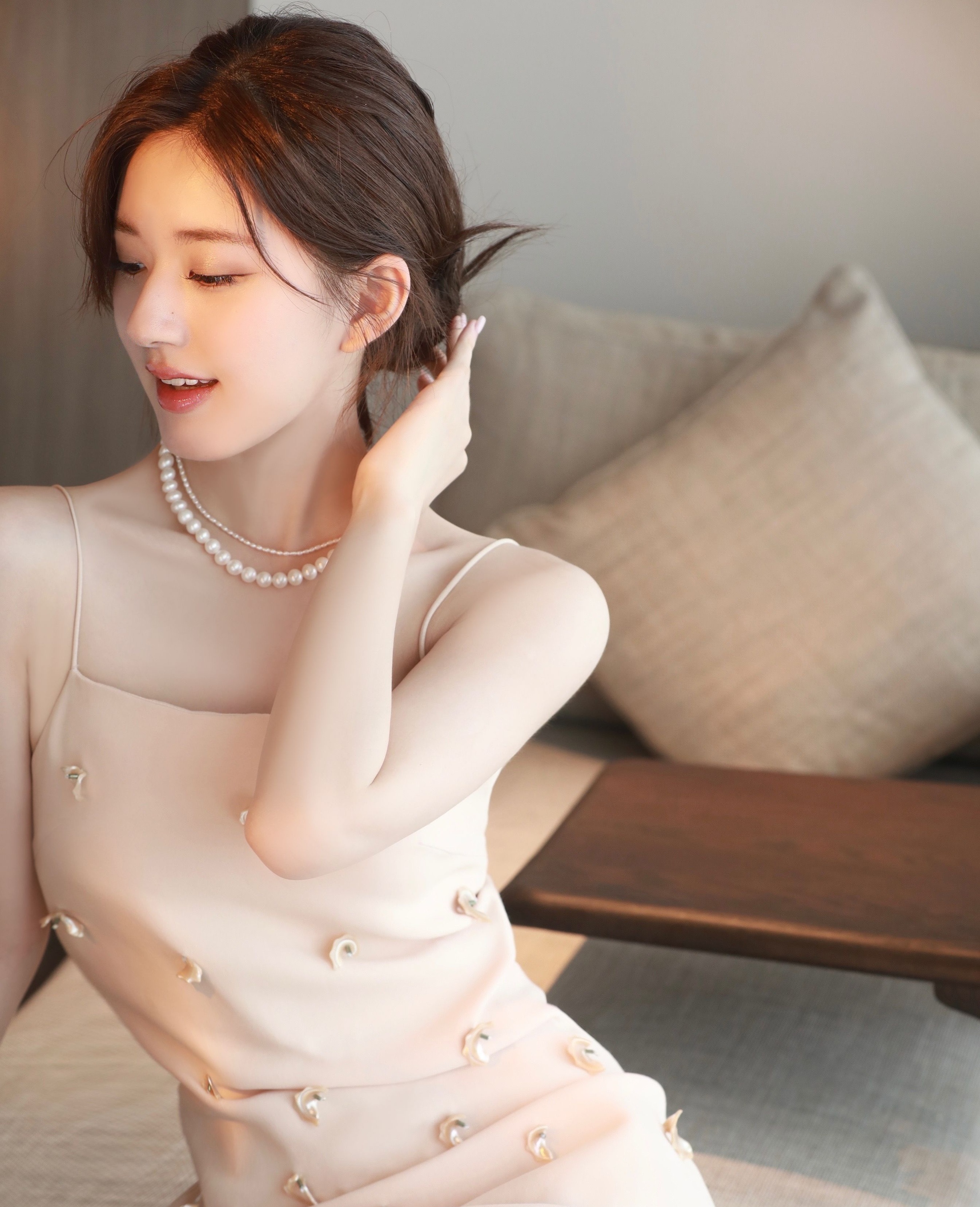 Trieu Lo Tu doi thu cua Dich Le Nhiet Ba anh 4