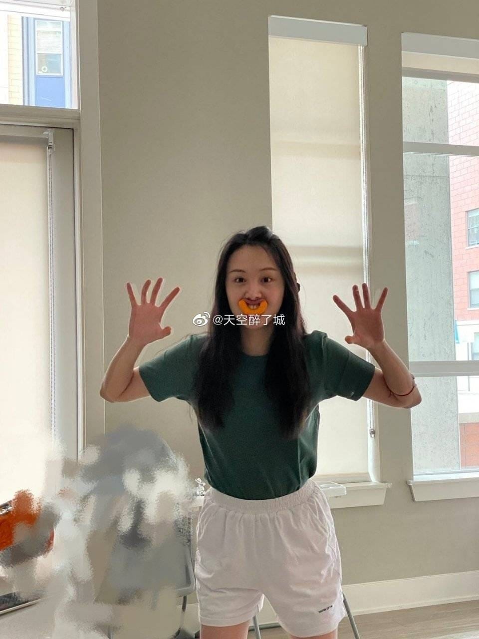 Trinh Sang khoi kien vi bi boi nho danh tieng anh 4