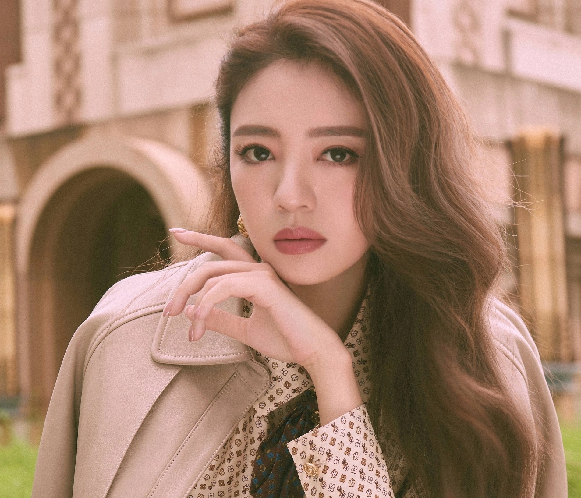 Hướng Tả phản bội Quách Bích Đình ảnh 8 Huong Ta phan boi Quach Bich Dinh anh 8