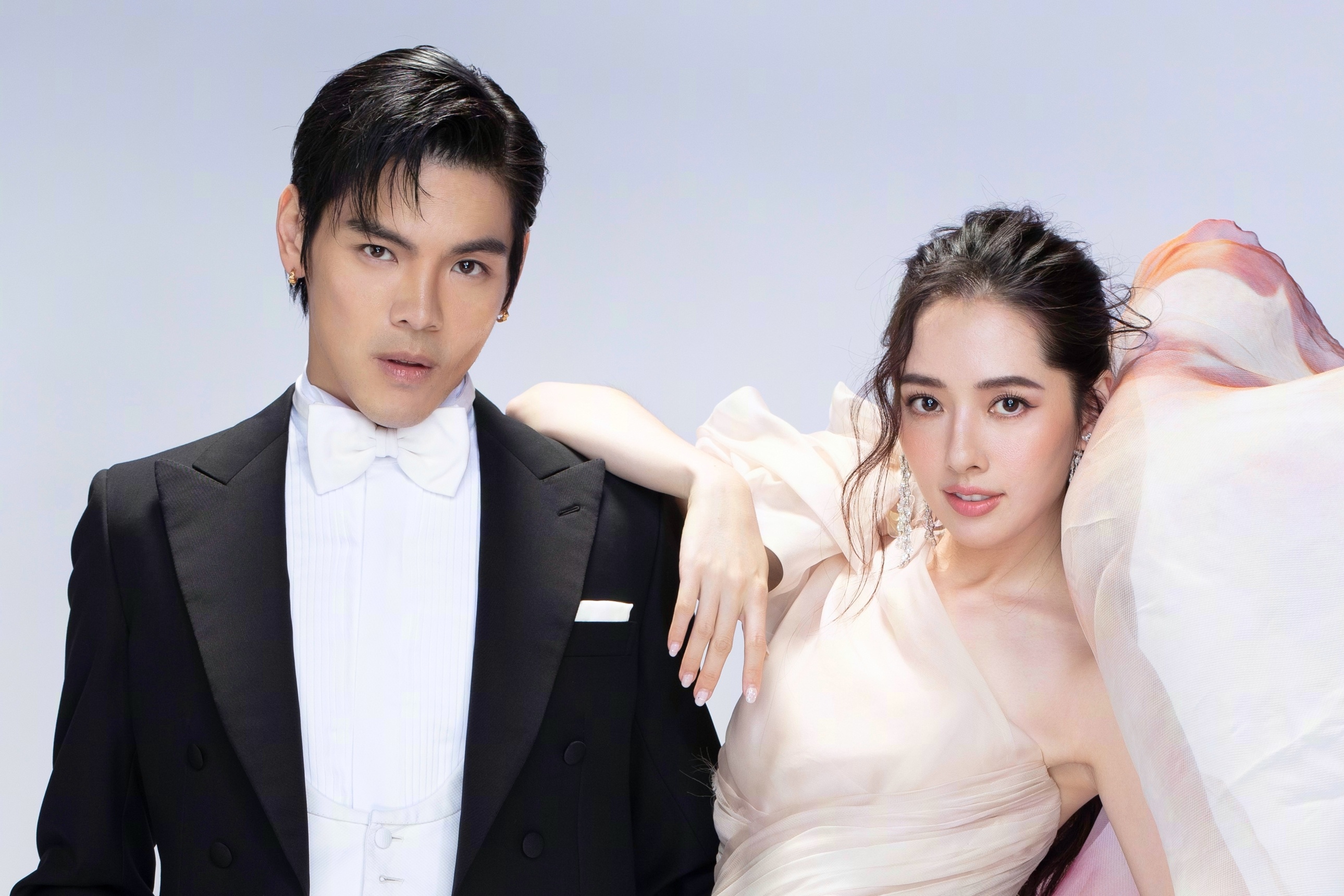 Hướng Tả phản bội Quách Bích Đình ảnh 3 Huong Ta phan boi Quach Bich Dinh anh 3