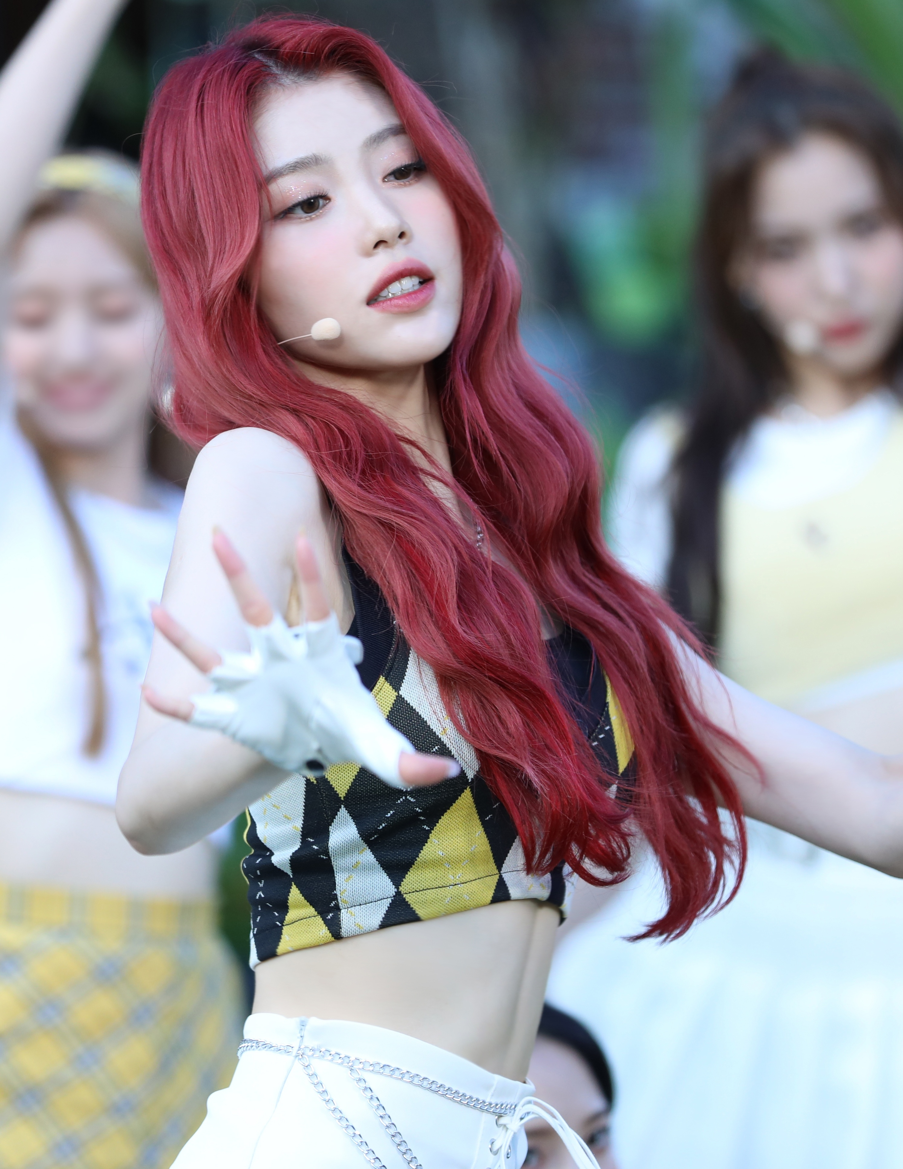 Tham Tieu Dinh bieu dien dancesport anh 3