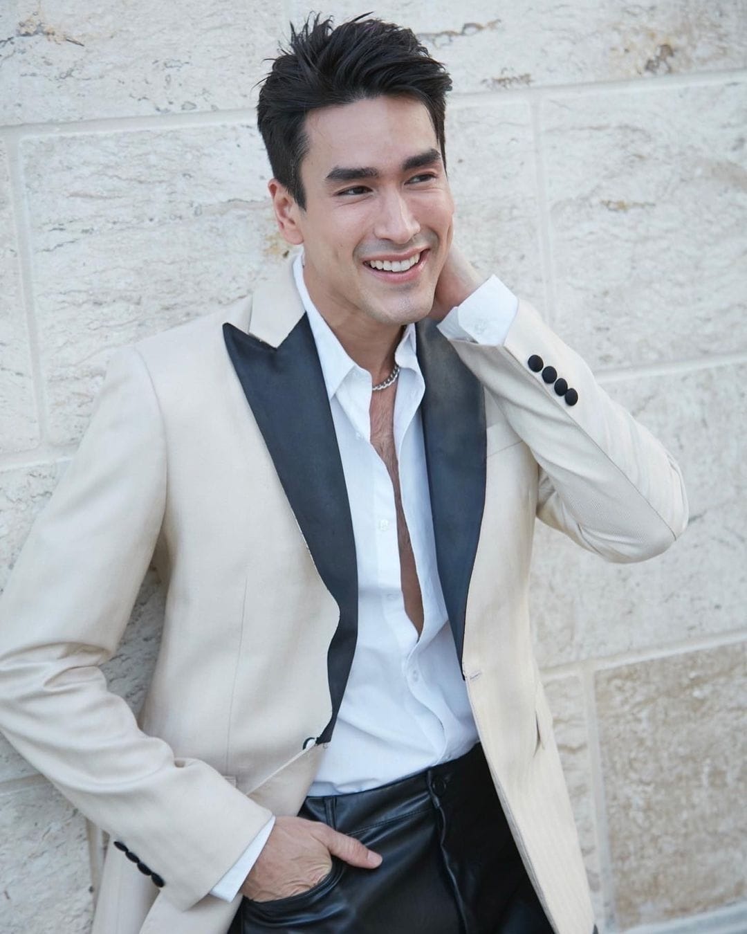 diễn viên nổi tiếng nhất Thái Lan ảnh 15 dien vien noi tieng nhat Thai Lan anh 15