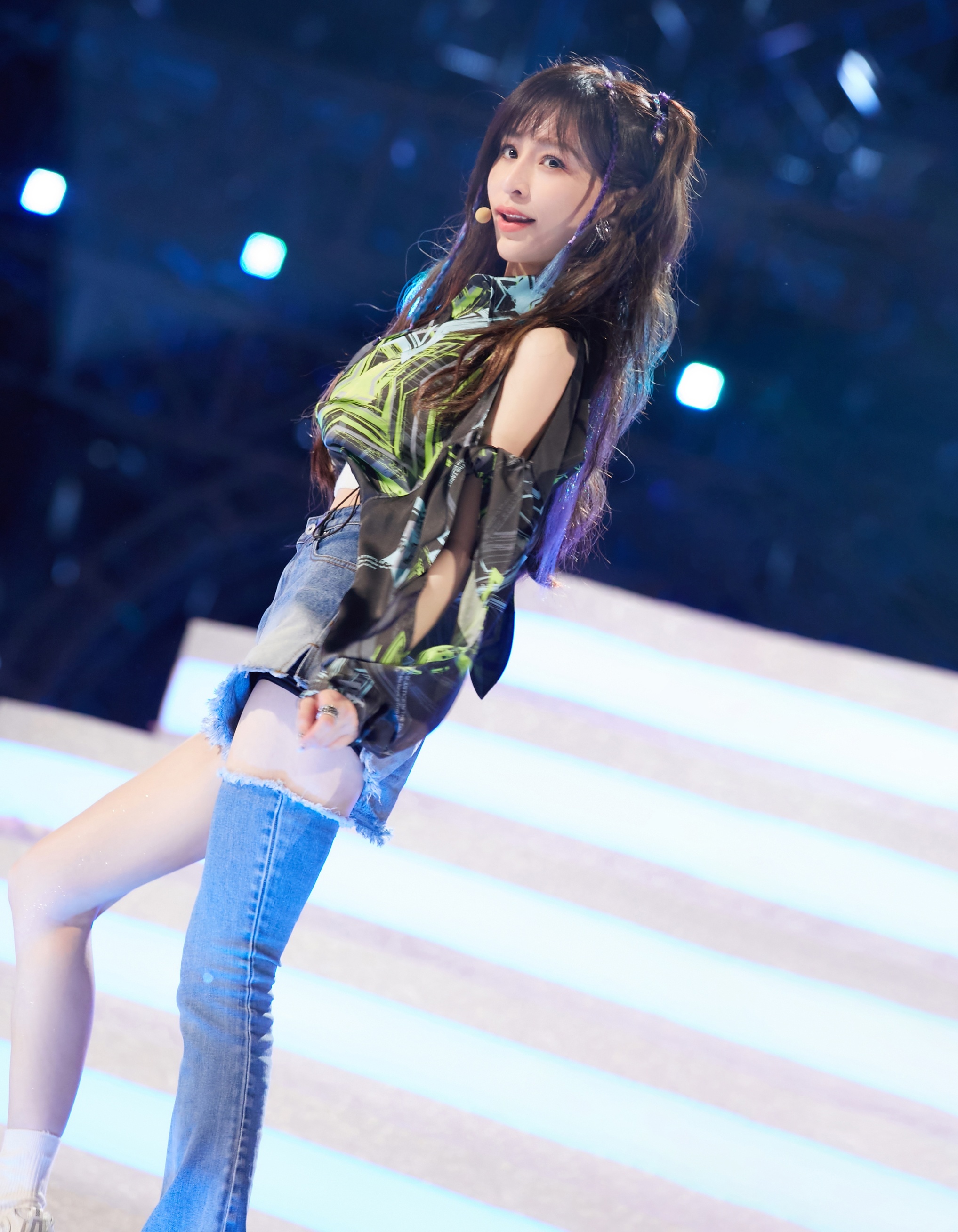 Vương Tâm Lăng tỷ tỷ đạp gió rẽ sóng 3 ảnh 6 Vuong Tam Lang ty ty dap gio re song 3 anh 6