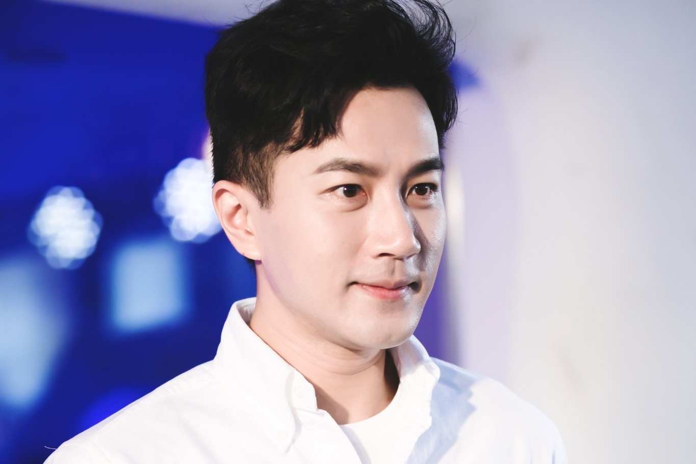 Luu Khai Uy dang tim cach cuu van su nghiep hinh anh