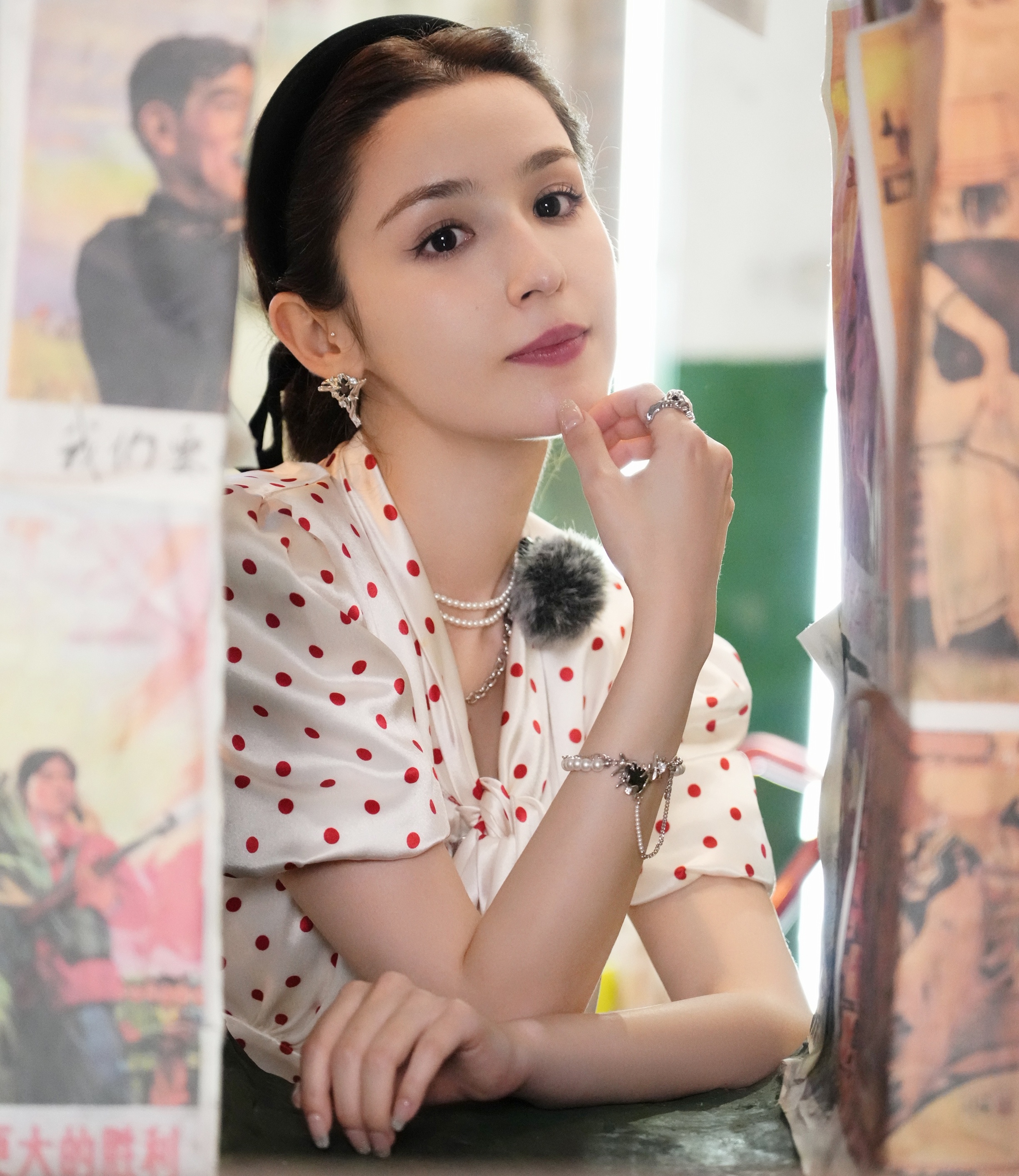 Cap Ni Khac Tu khoc anh 3