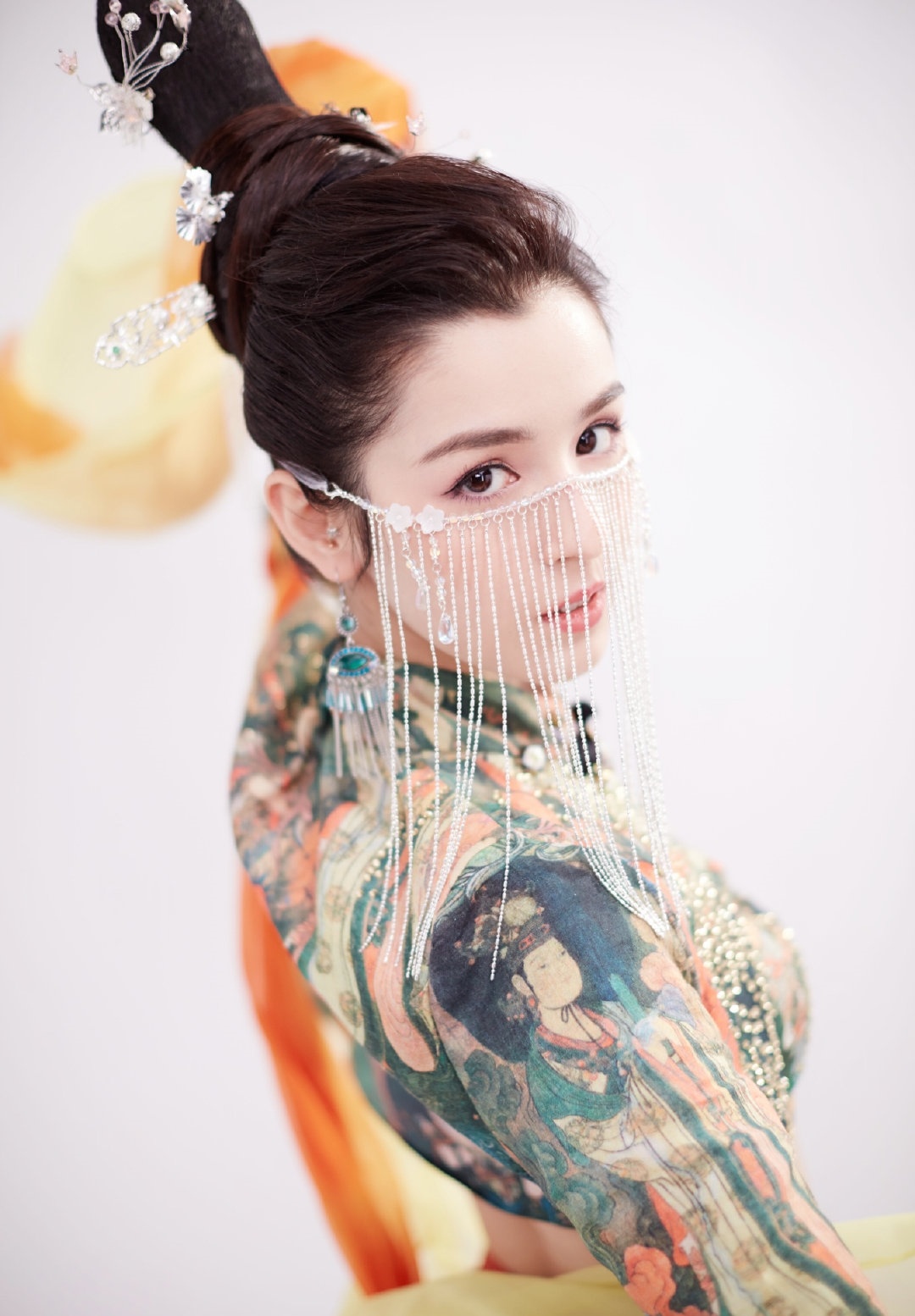 Cap Ni Khac Tu khoc anh 5