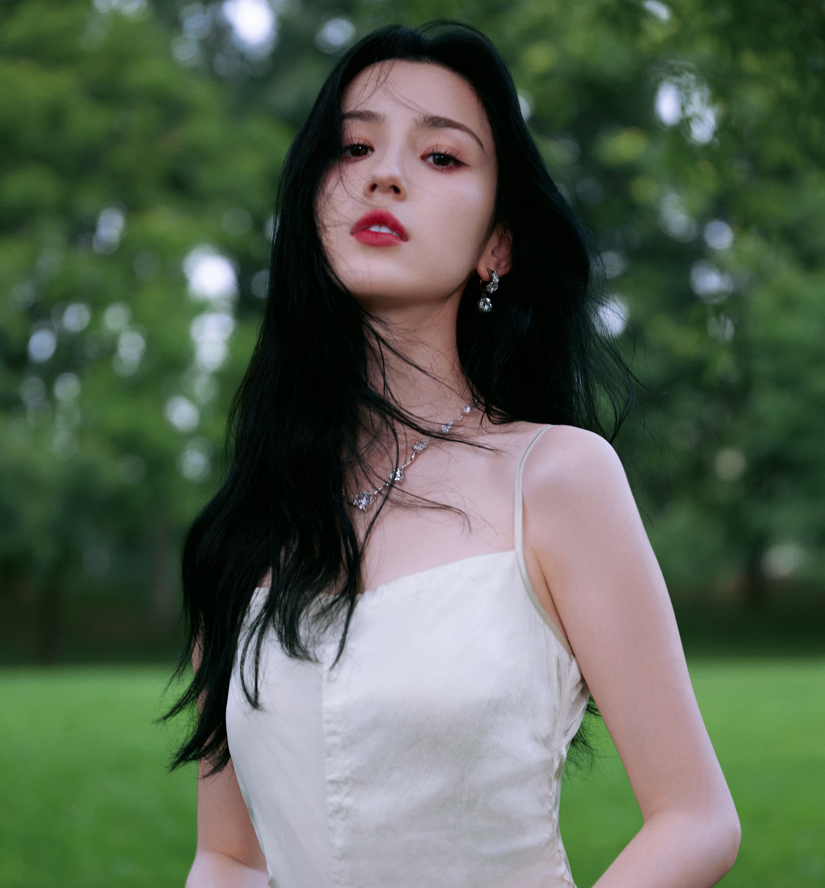 Cap Ni Khac Tu khoc anh 9