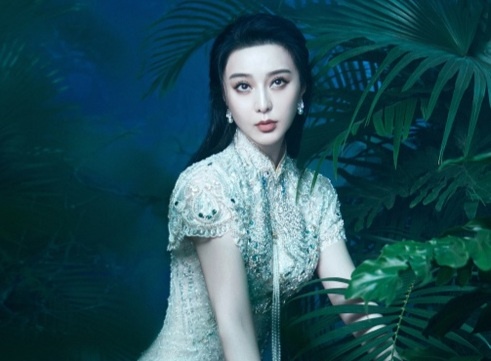 Pham Bang Bang mac vay cuoi 3D hinh anh