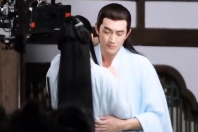 Trieu Le Dinh va Lam Canh Tan tren phim truong 'Du phuong hanh' hinh anh