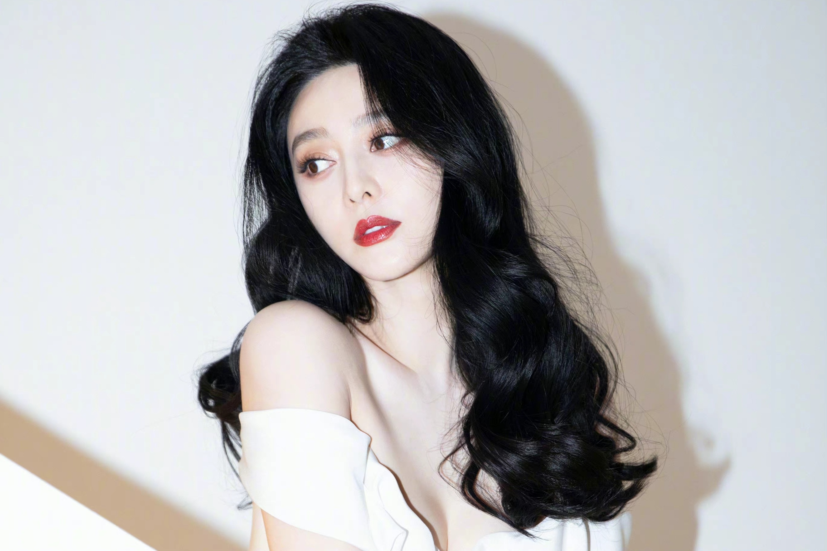 Lai tranh cai ve Pham Bang Bang hinh anh