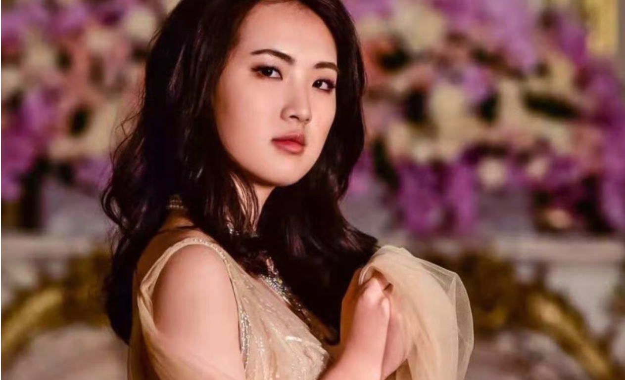 Ai nu nha Huawei mo nhat o showbiz Trung Quoc hinh anh