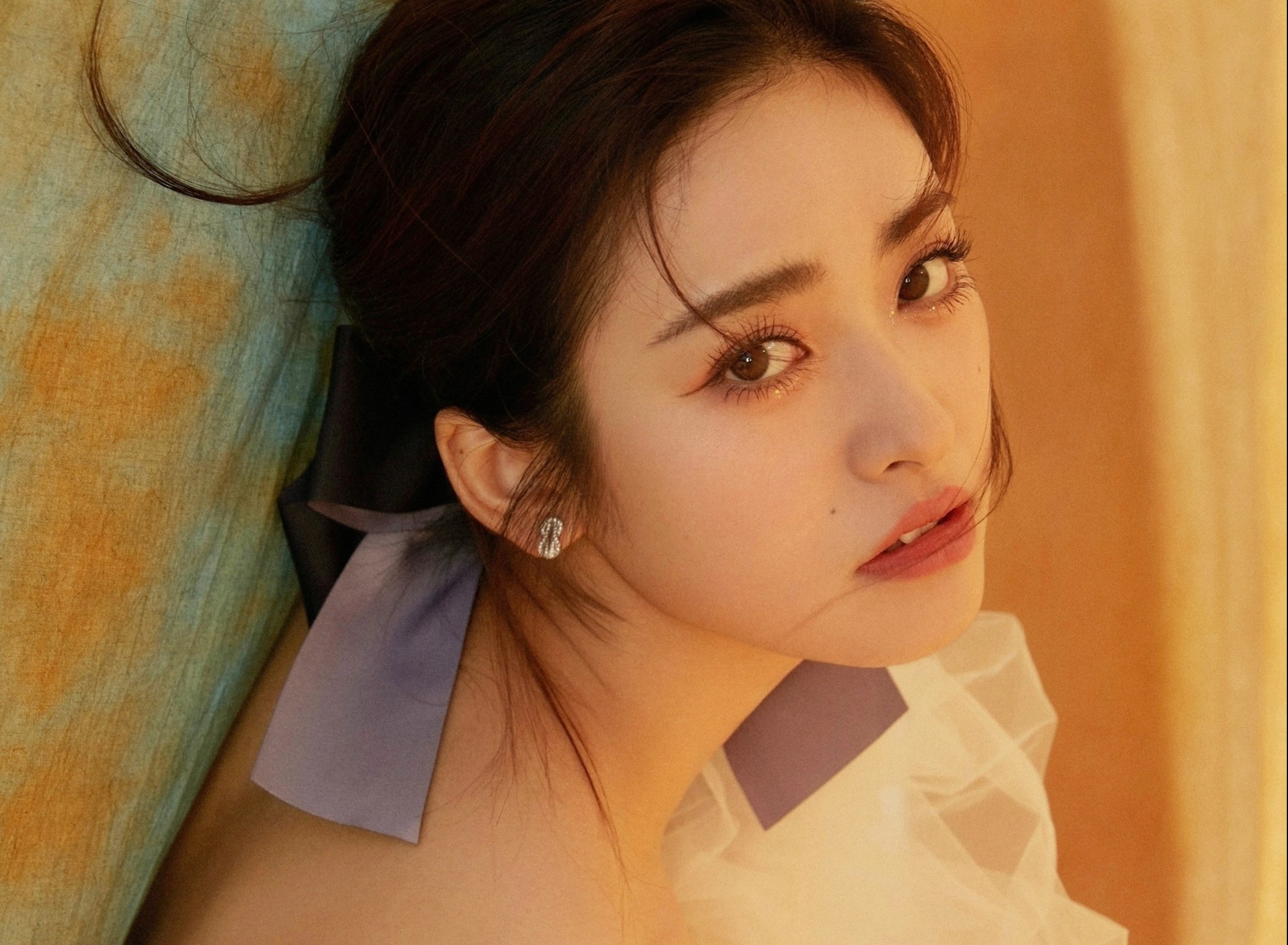 Nu dien vien co canh khoc duoc nhieu nguoi ban luan hinh anh