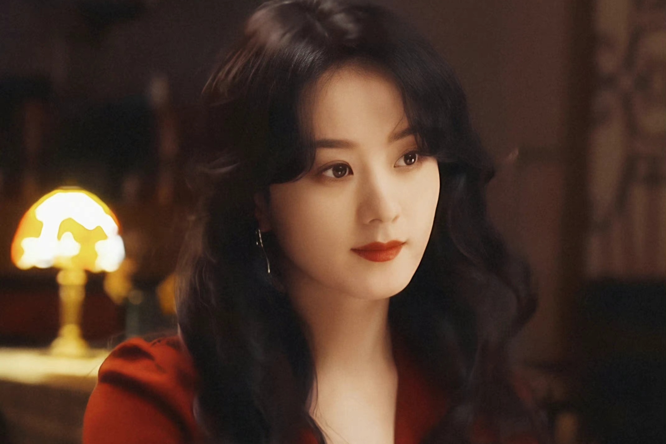 Trieu Le Dinh chuan bi 350 bo trang phuc cho phim moi hinh anh