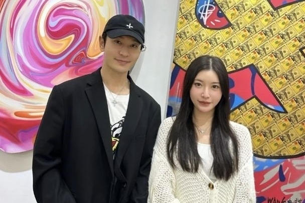 Huynh Hieu Minh sanh doi hot girl Diep Kha hinh anh