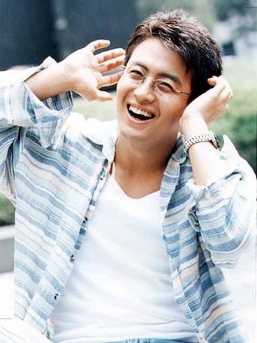 Bae Yong Joon anh 10