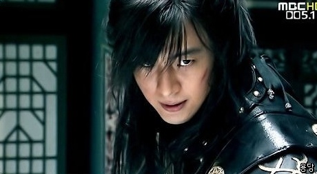 Bae Yong Joon anh 19