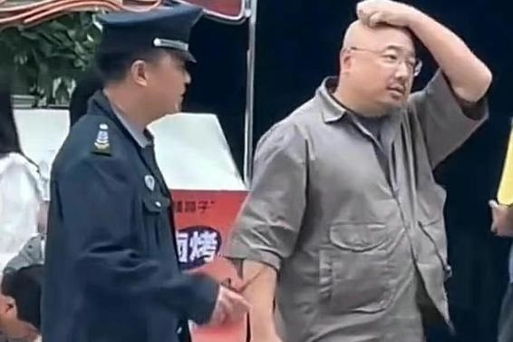 'Tru Bat Gioi' Tu Tranh bi nguoi dan to cao hinh anh