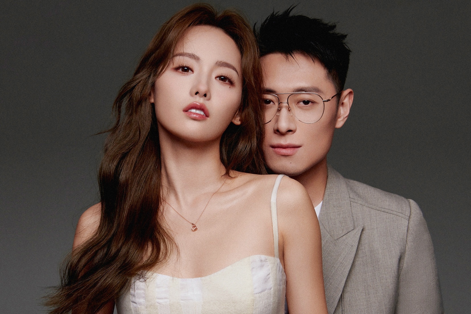 My nhan Truong Gia Nghe bi chong phan boi hinh anh