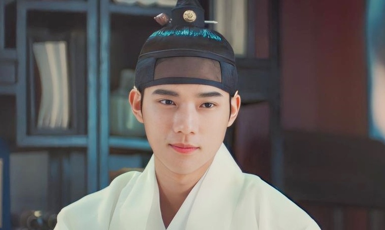 Dien vien sinh nam 2000 vut sang tai Han Quoc hinh anh