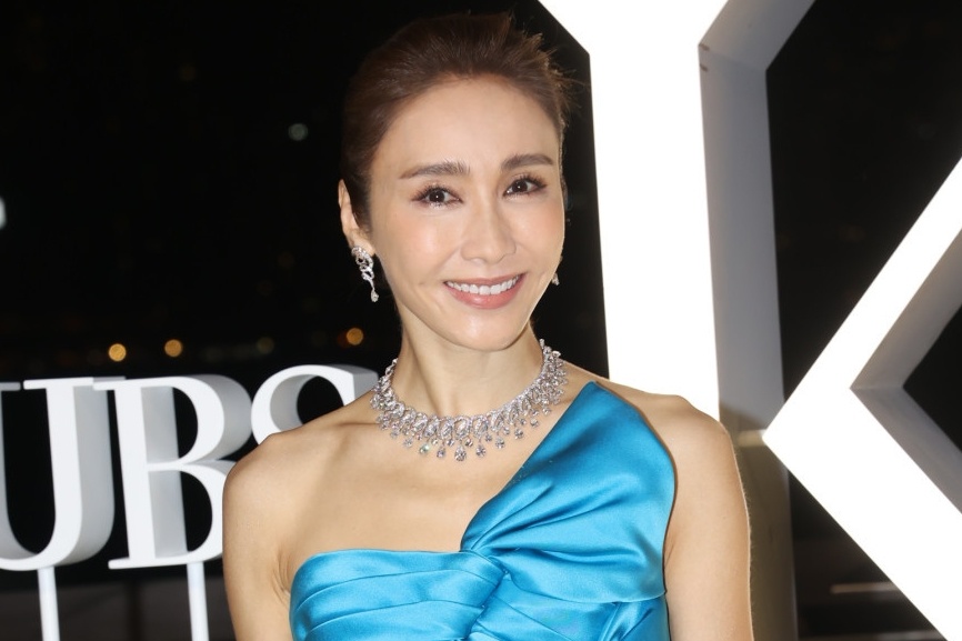 Le Tu tai xuat sau thoi gian phai ngoi xe lan hinh anh