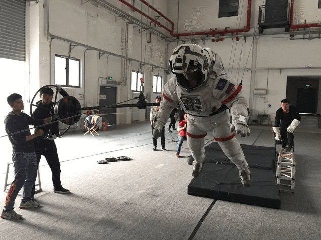 Luu lac dia cau anh 2