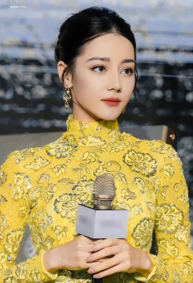 Dich Le Nhiet Ba anh 1