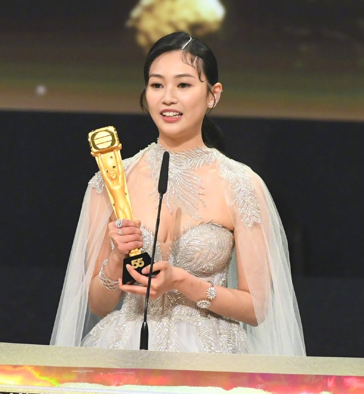 Hồ Định Hân ảnh 18 Ho Dinh Han anh 18