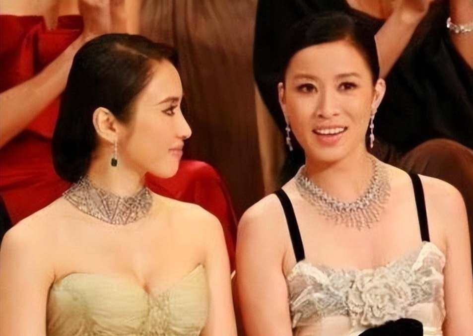 Xa Thi Man va moi bat hoa voi Le Tu hinh anh