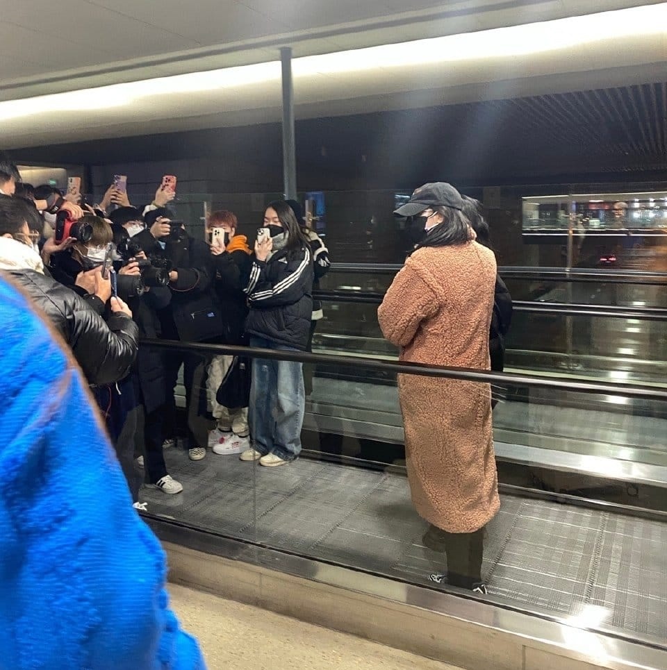 Dich Le Nhiet Ba anh 1